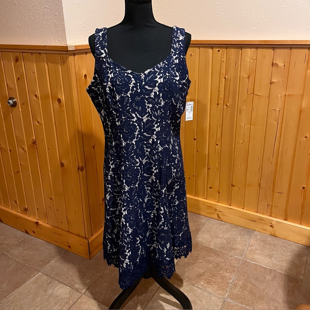 Roz & Ali lace overlay fit and flare dress special occasion . NWT